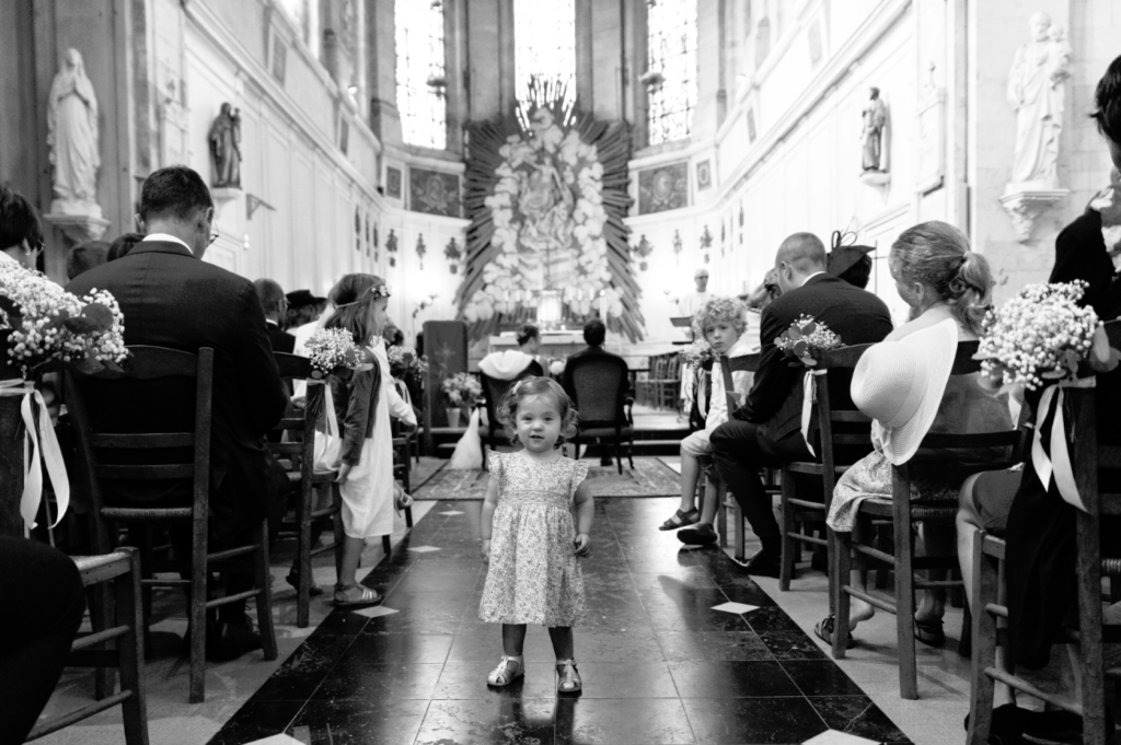 Mariage église petite fille